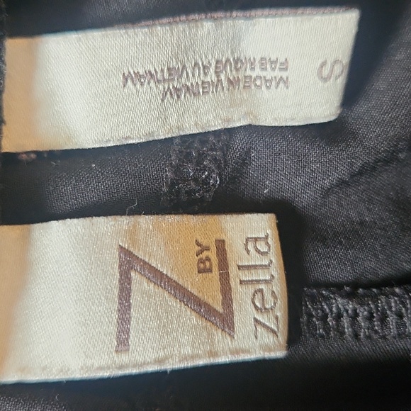 Zella - Picture 2 of 5